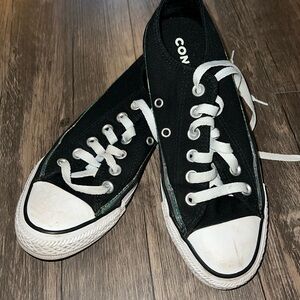 Converse Men’s 4.5 Women’s 6.5. 2/$30 FINAL WEEK FOR THIS ITEM
